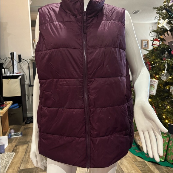 GAP Jackets & Blazers - Women's Burgundy Puffer Vest